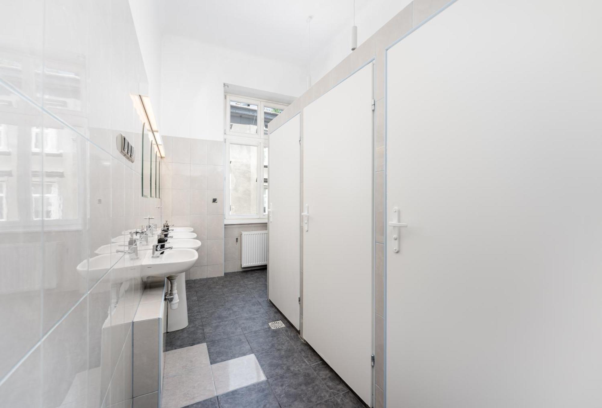 Rpg Hostel Краков Экстерьер фото